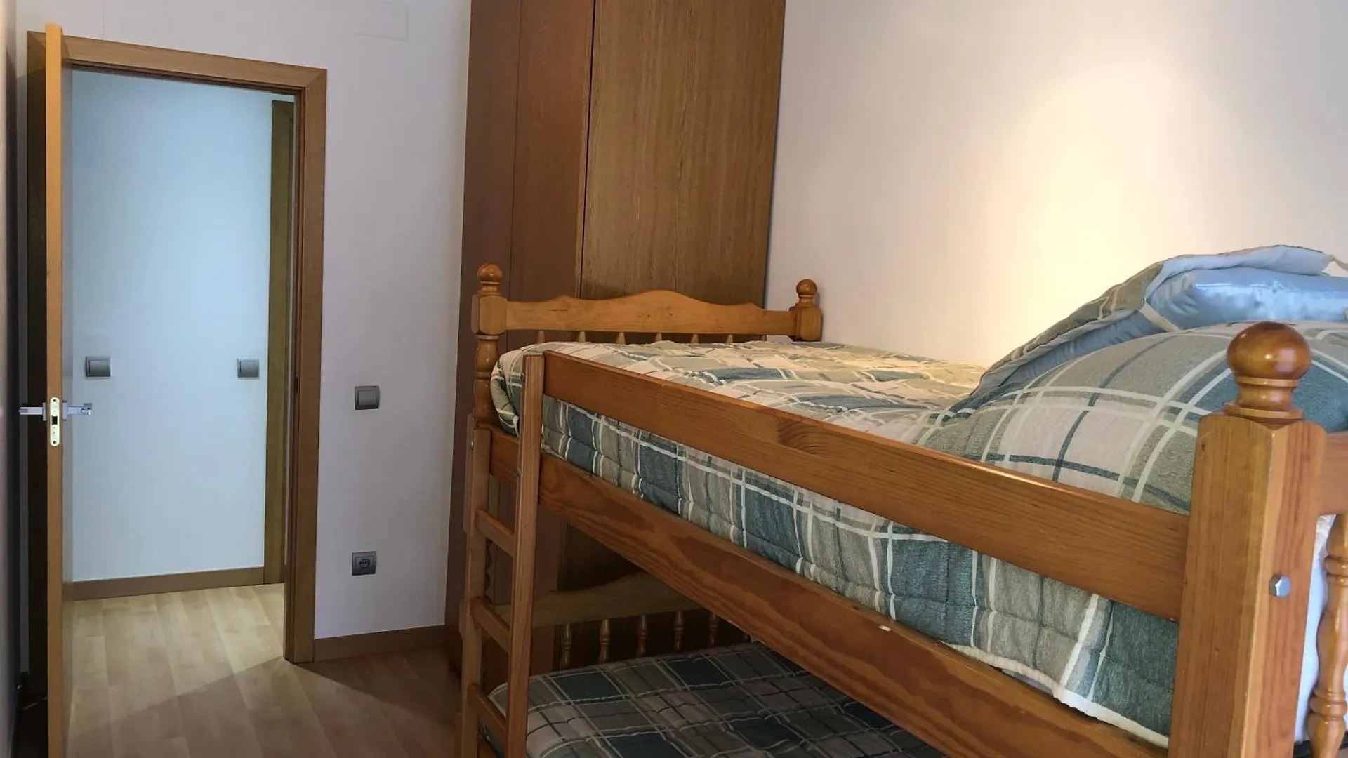 Apartament L'Ampolla Monica A 50M Del Mar Amb Parking Apartment