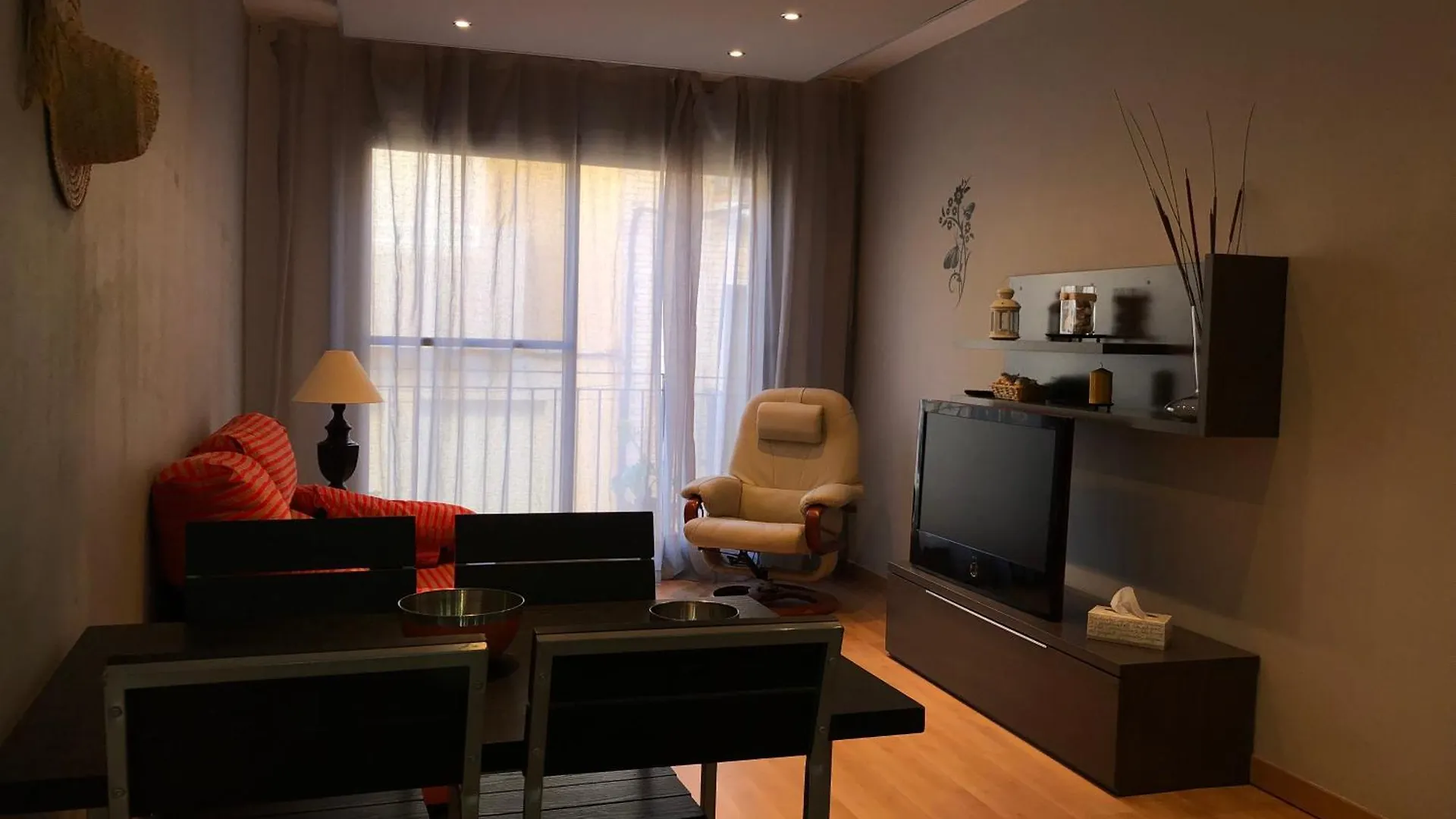 Apartment Apartament L'Ampolla Monica A 50M Del Mar Amb Parking