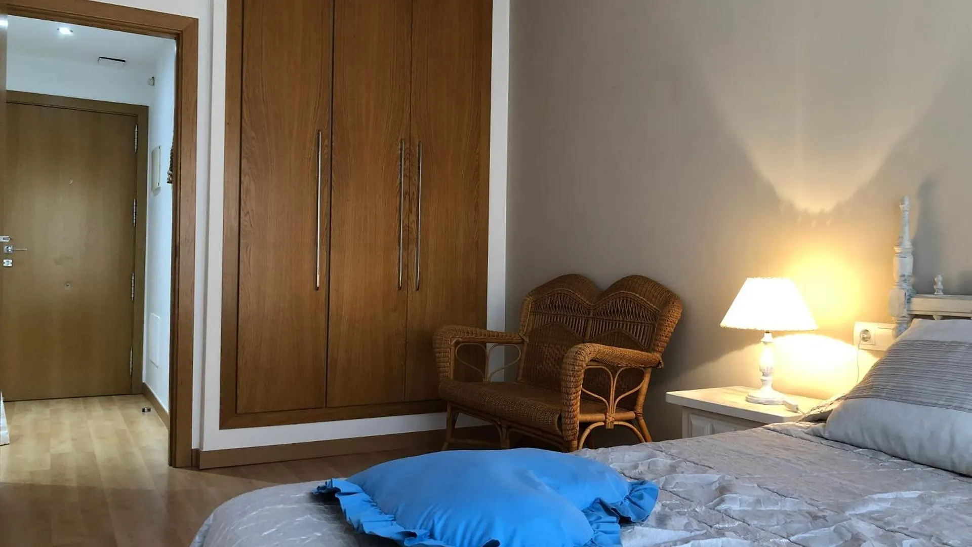 Apartament L'Ampolla Monica A 50M Del Mar Amb Parking Spain